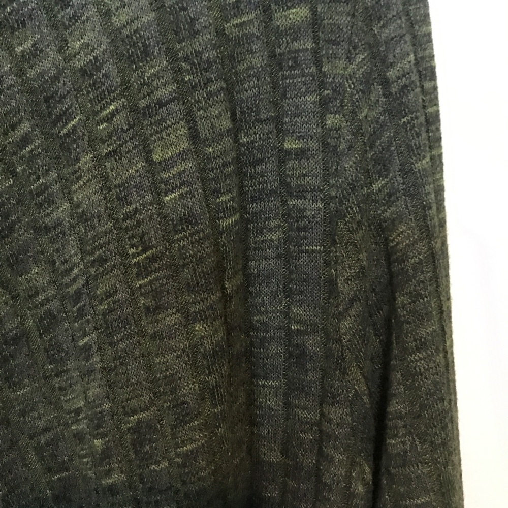 SOLD! Lisa Rinna Army Green Open Front Cardigan - Picture 4 of 5